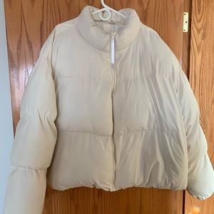 Fabletics Wander Cropped Puffer 4X